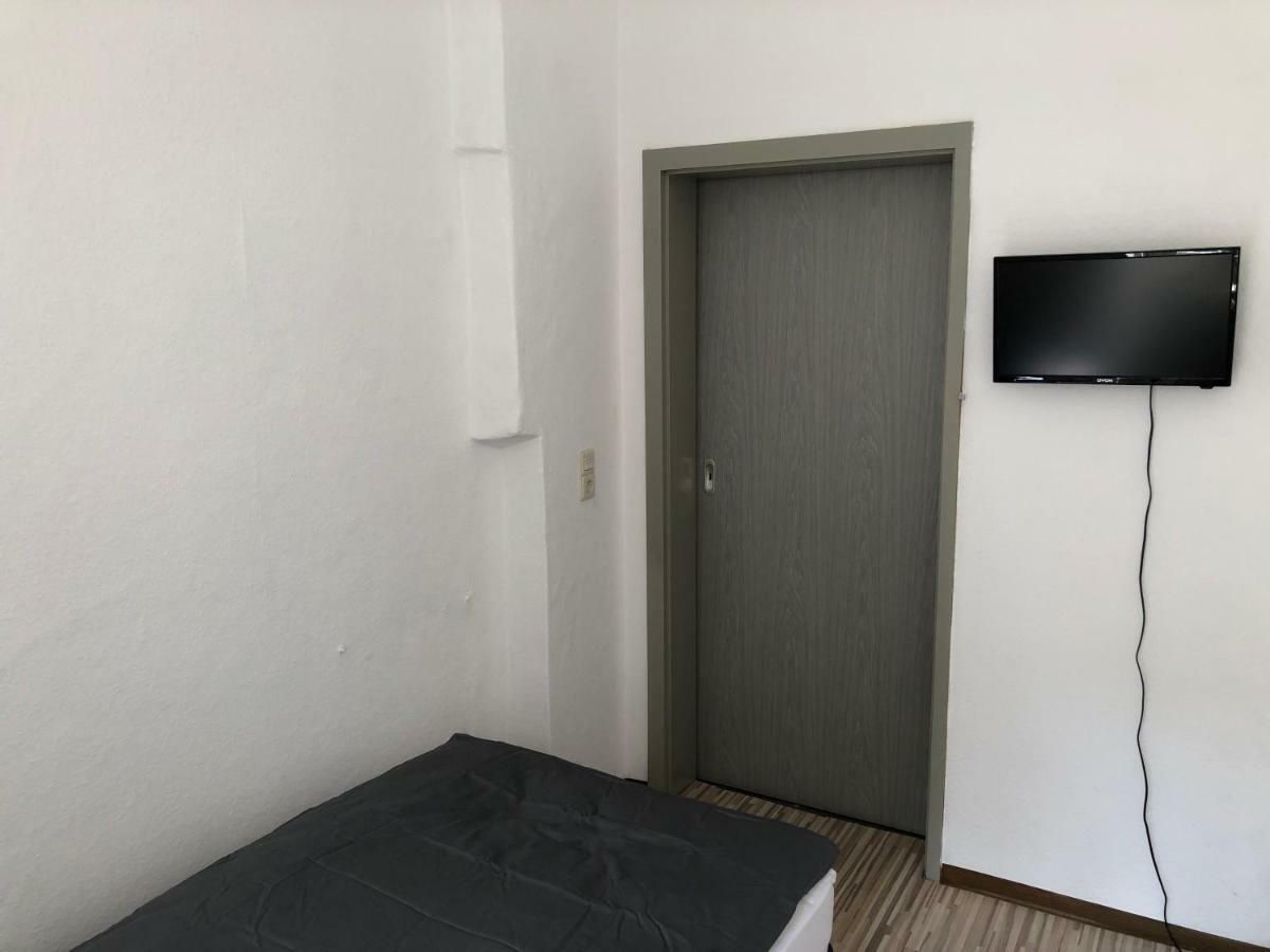 Downtown City - Privaterooms Fürth Esterno foto