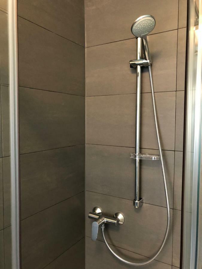 Downtown City - Privaterooms Fürth Esterno foto