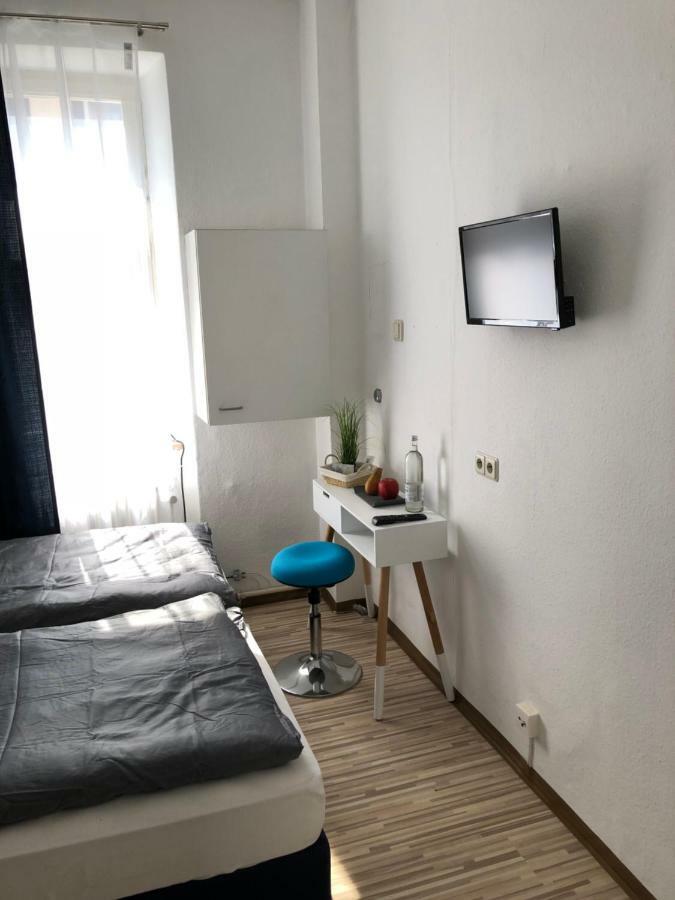 Downtown City - Privaterooms Fürth Esterno foto